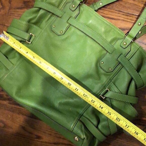 MICHAEL KORS Gansevoort Green Leather Crossbody Handbag Tote W Gold Accents - Picture 15 of 16